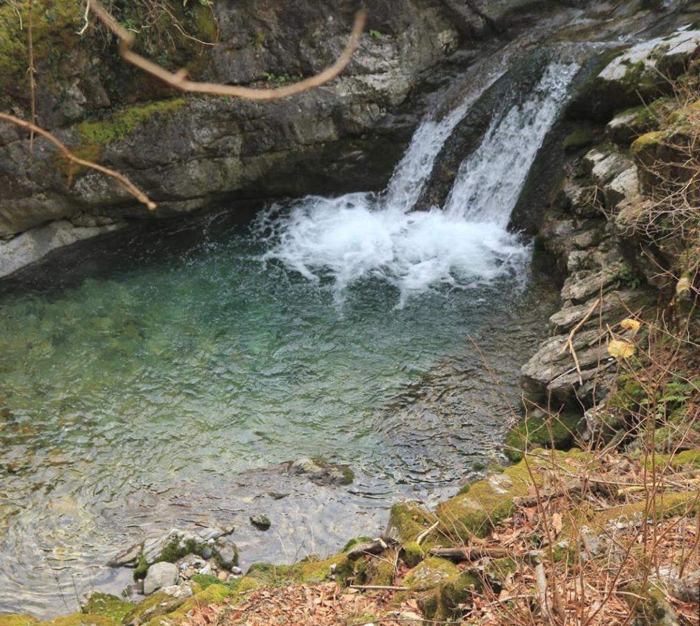 Appartamento Le Cascate Cittiglio Bagian luar foto